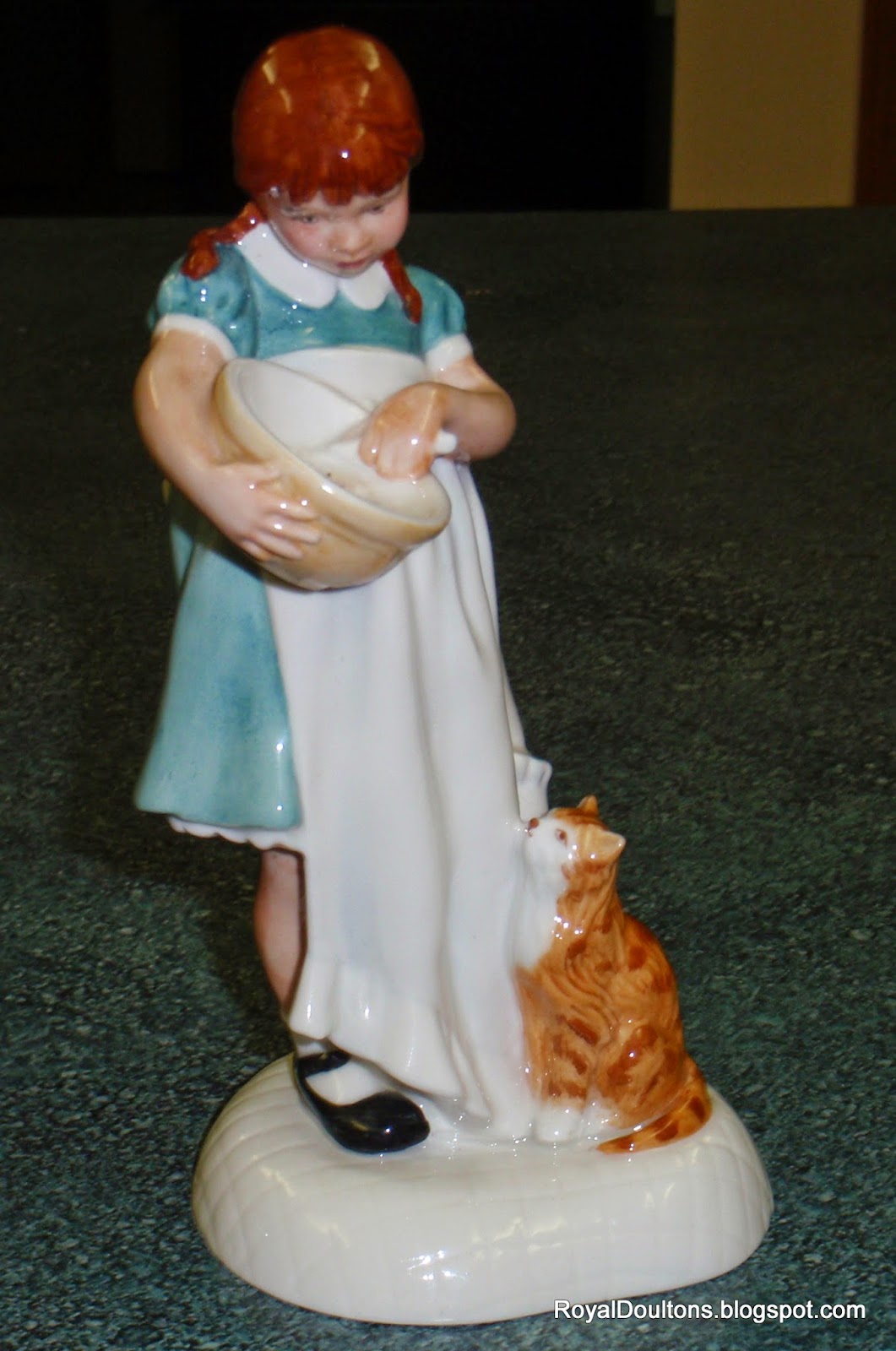 "Save Some For Me" Royal Doulton Figurine HN2959 - Childhood Days (7")