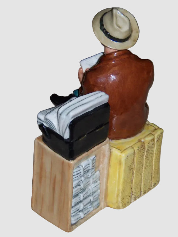 "Stop Press" Royal Doulton Figurine HN2683 - Retired 1981 (7.5")