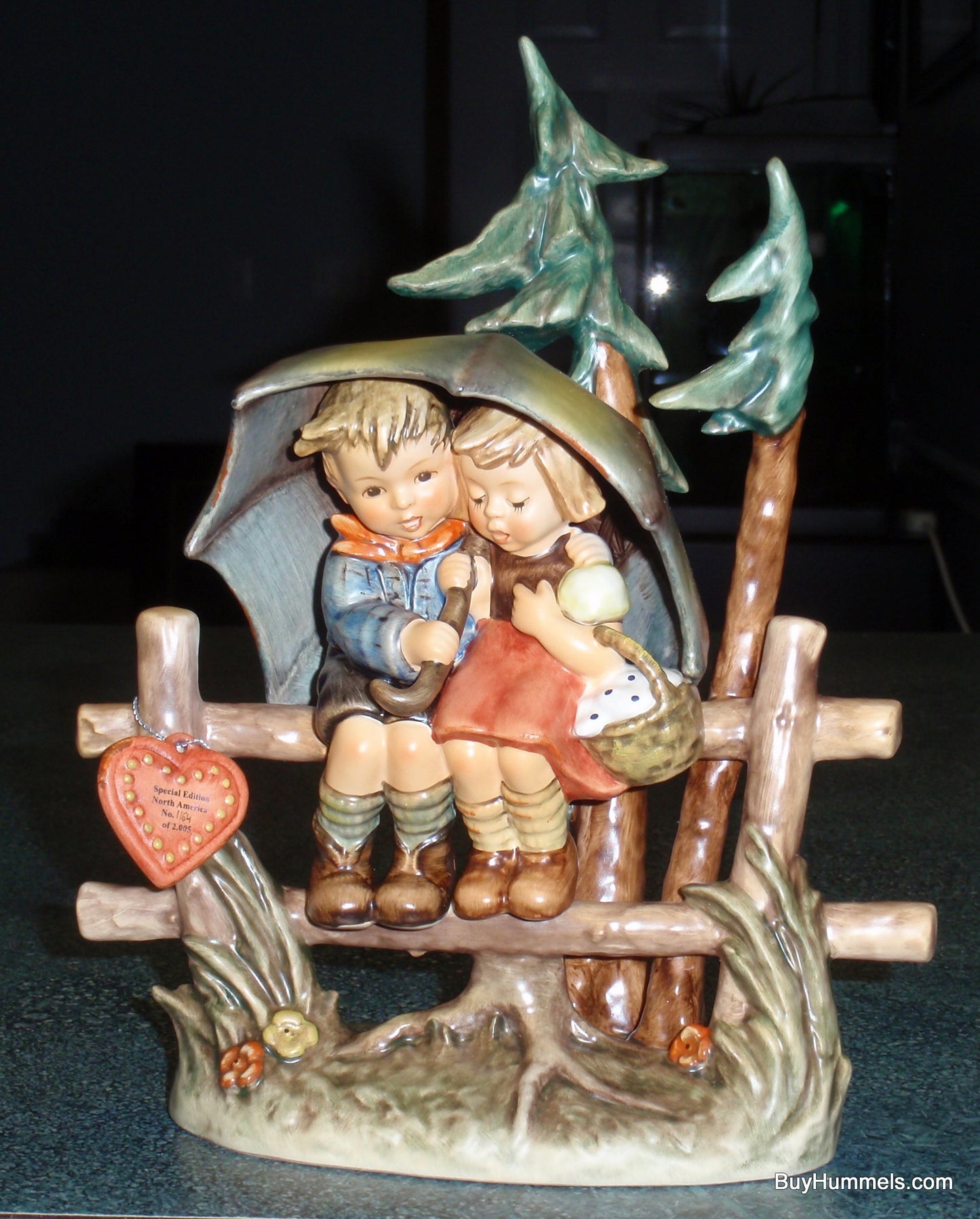 "April Shower" Goebel Hummel Figurine #610 Boy & Girl Under Umbrella