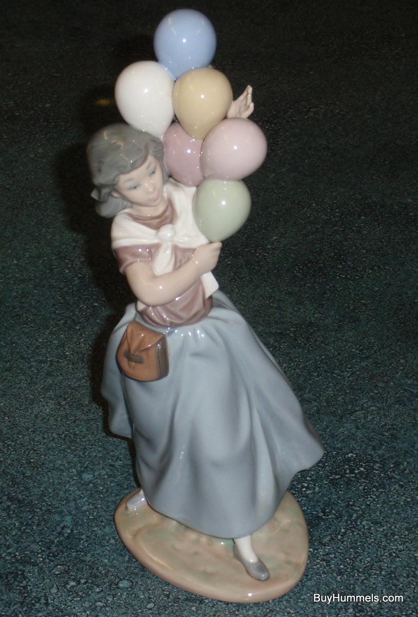 RETIRED Lladro Figurine "Balloon Seller" #5141 Glossy Finish