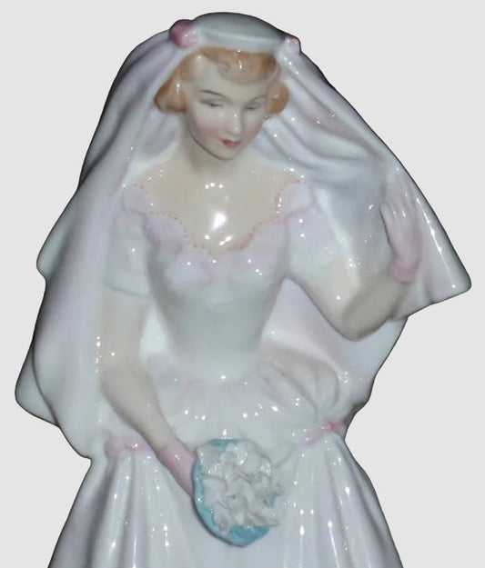 Royal Doulton The Bride Figurine HN2166 Peggy Davies Wedding Dress Bouquet Vintage England Bone China