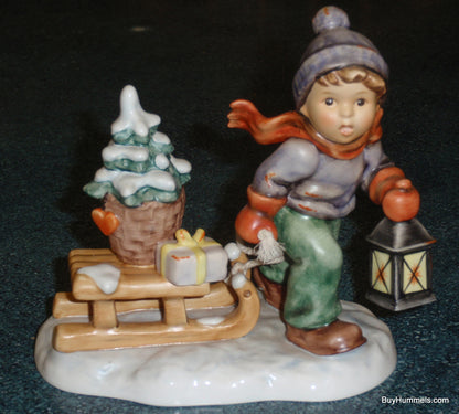 "Christmas Is Coming" Holiday Goebel Hummel Figurine #2001 - RARE GIFT!