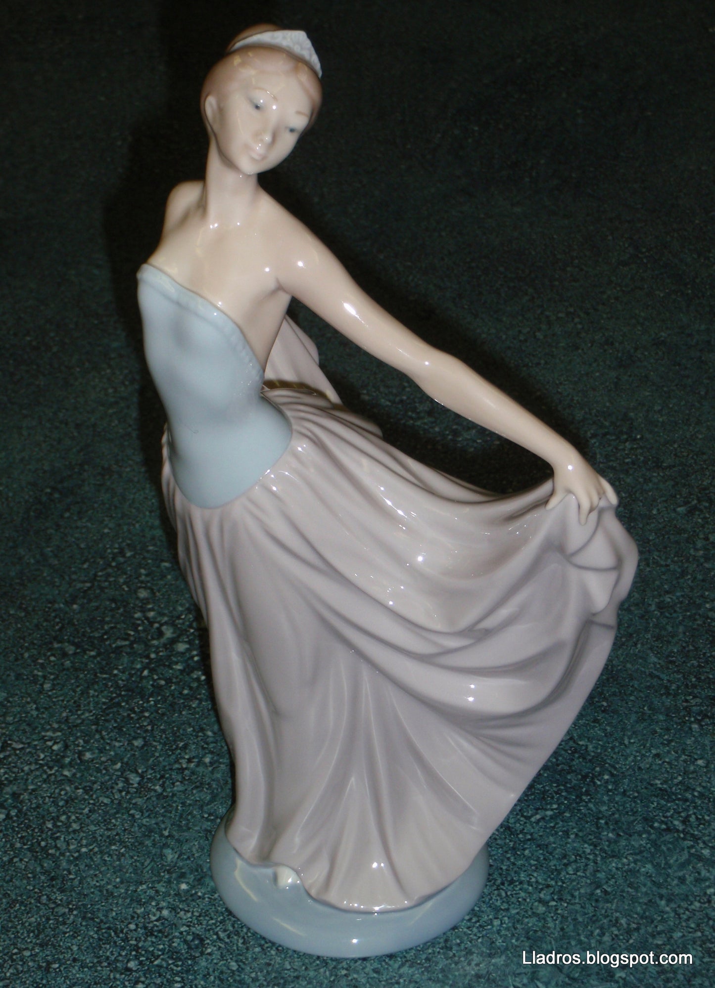 The Dancer Elegant Lladro Figurine #5050 - RARE Retired Collectible Gift!