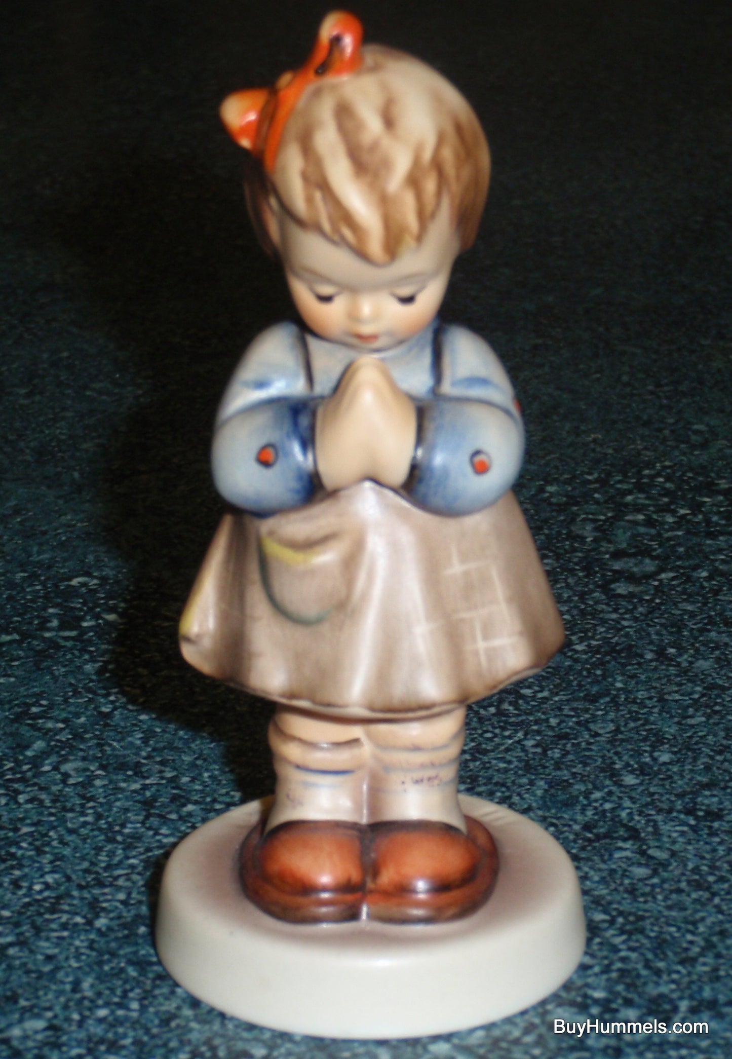 "Evening Prayer" Goebel Hummel Gift Figurine #495 - Little Girl Praying - CUTE GIFT!