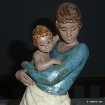 "Jealous Friend" Lladro Gres Figurine #2187 - Mother, Baby & Dog (Large 13")