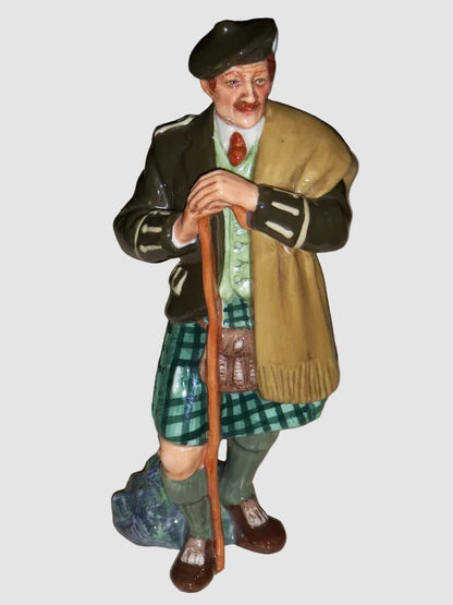 "The Laird" Royal Doulton Highlander Figurine HN 2361 - Scottish Man in Kilt (8")