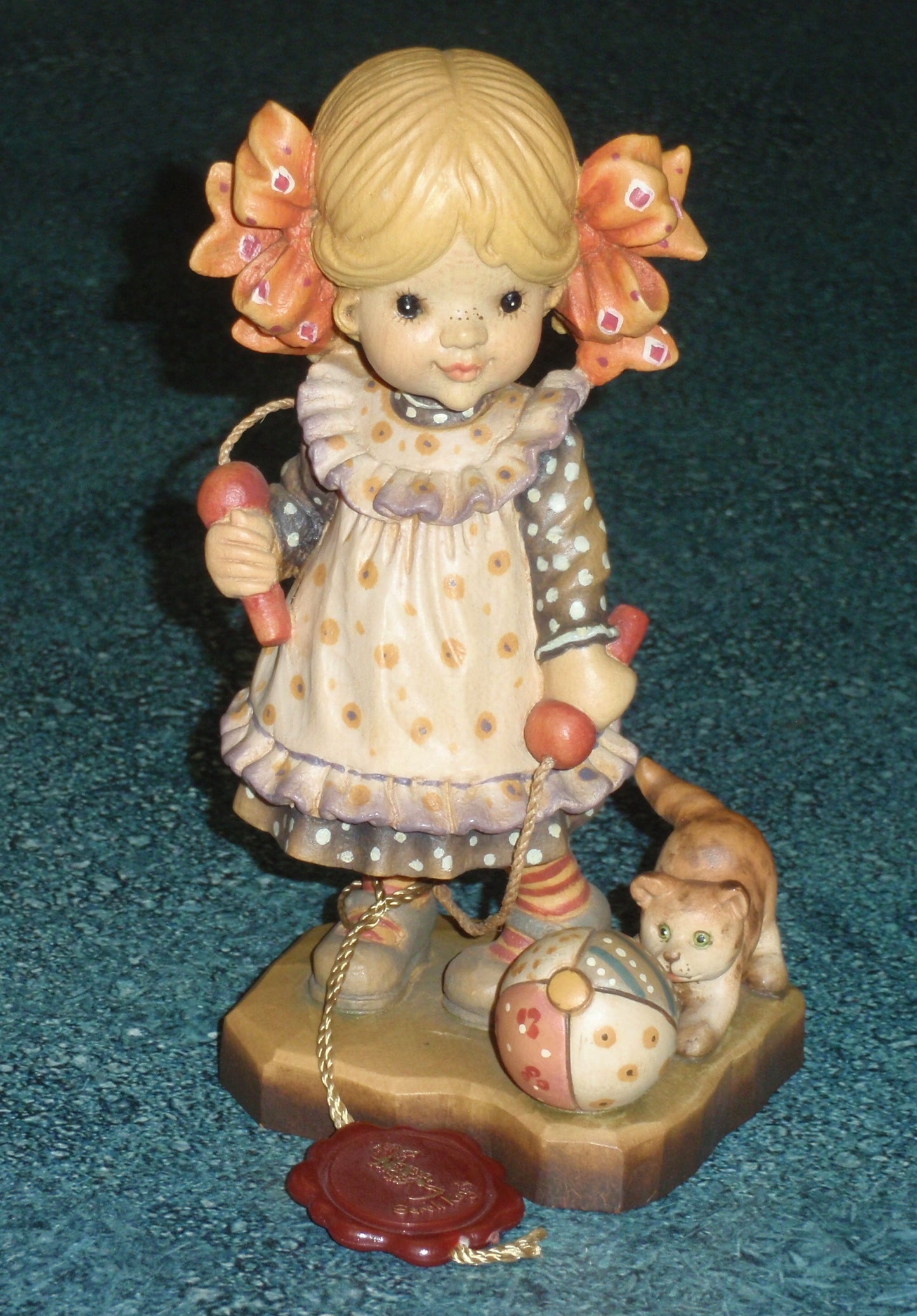 "LET'S PLAY" ANRI SARAH KAY WOOD CARVING 6" FIGURINE - Girl With Kitten!