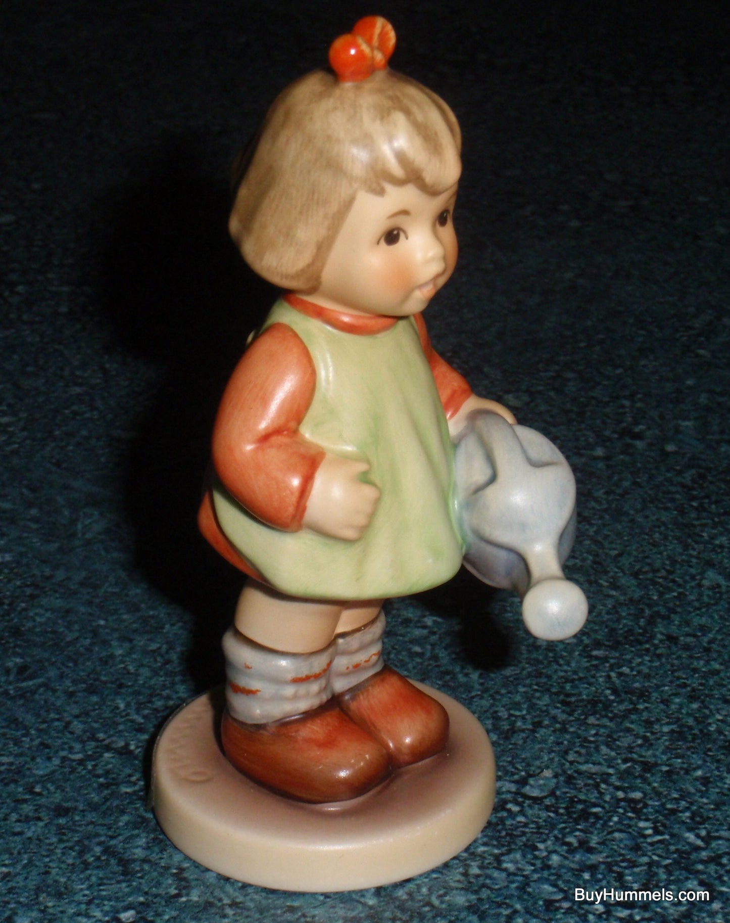 "Nature's Gift" Goebel Hummel Figurine #729 TMK7 - Little Girl With Watering Can!