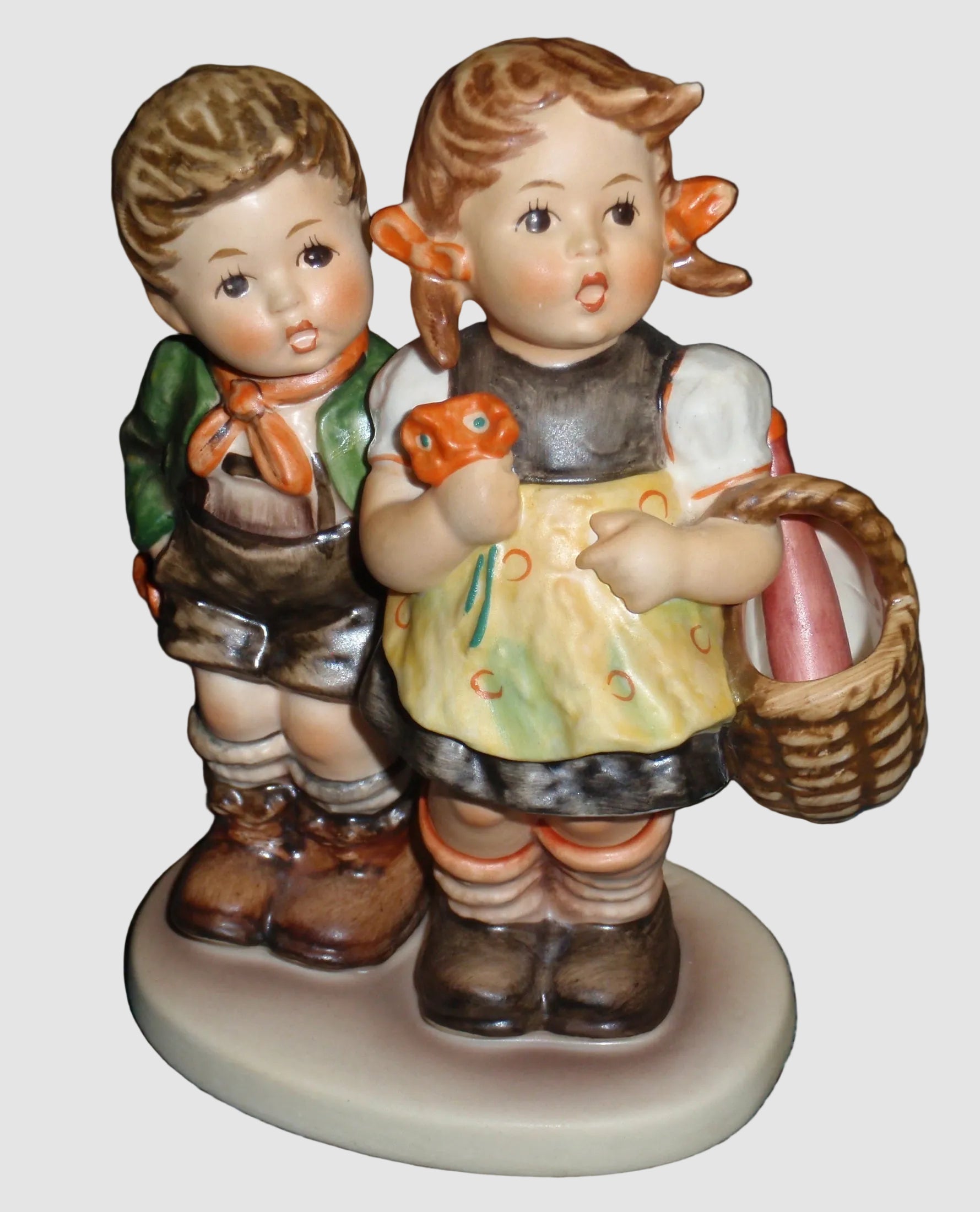 Goebel Hummel To Market Figurine 49 0 Boy Girl Market Basket Brüderlein und Schwesterlein Arthur Moeller Vintage Germany