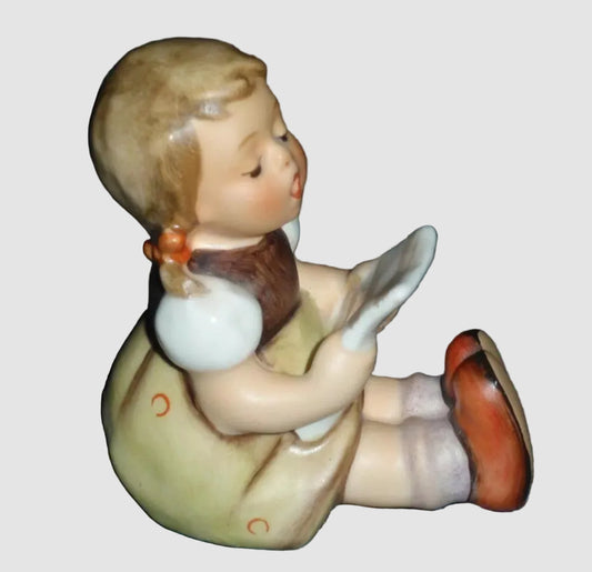 Goebel Hummel Girl with Sheet Music Figurine 389 Gerhard Skrobek Mädchen mit Notenblatt Singing Child Music Vintage Germany Porcelain