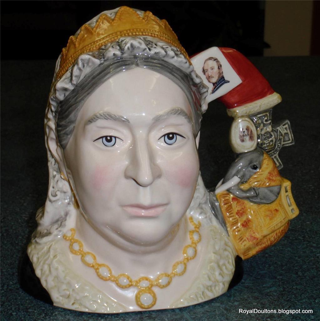 Queen Victoria Royal Doulton Toby Character Jug Of The Year 2001 D7152 Limited Edition Collectible