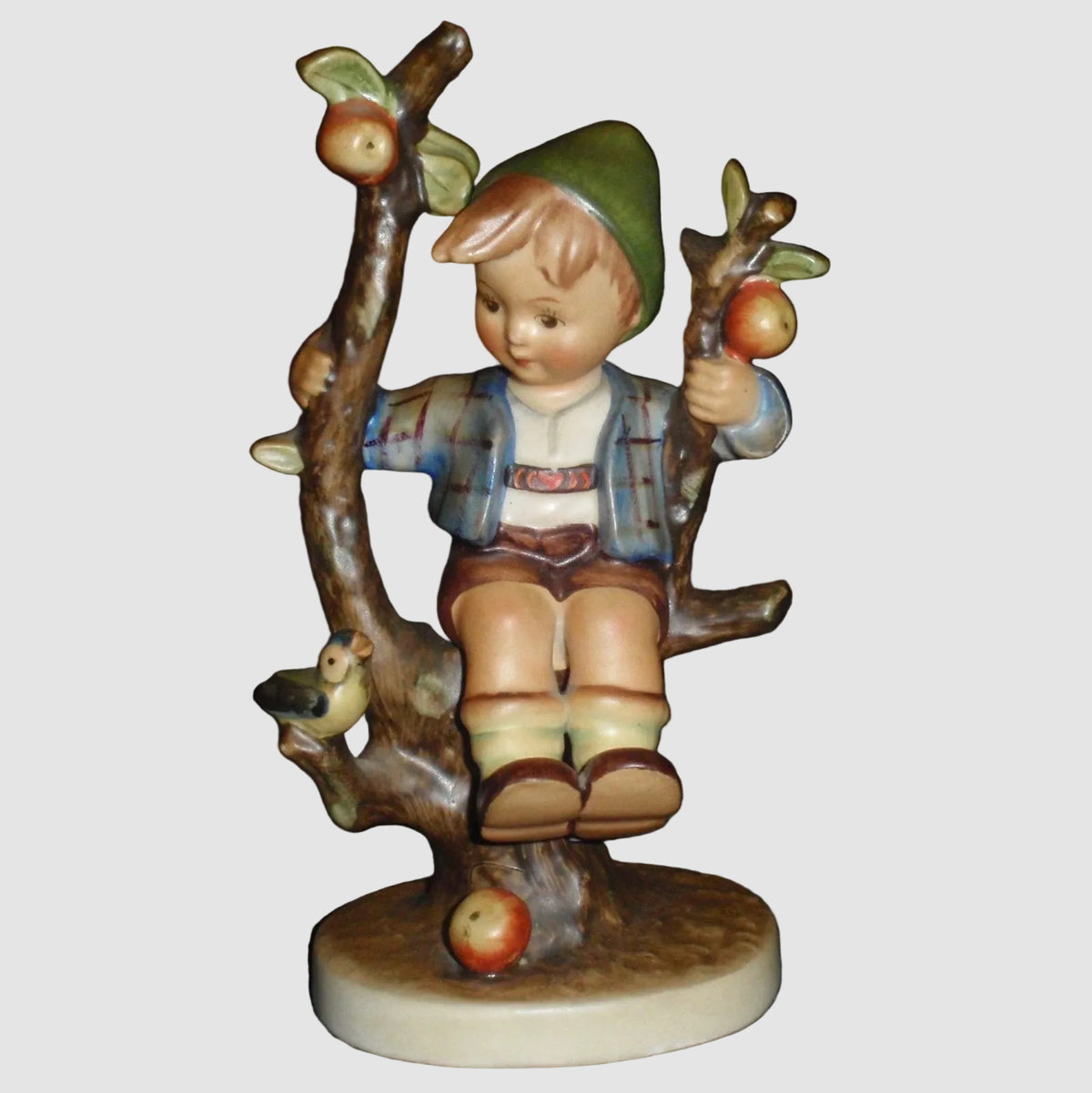 "Apple Tree Boy" Goebel Hummel Figurine #142/I - Large 6" TMK2 Full Bee
