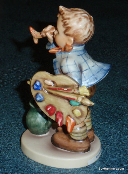 "The Artist" Goebel Hummel Figurine #304 - Boy Painting With Palette!