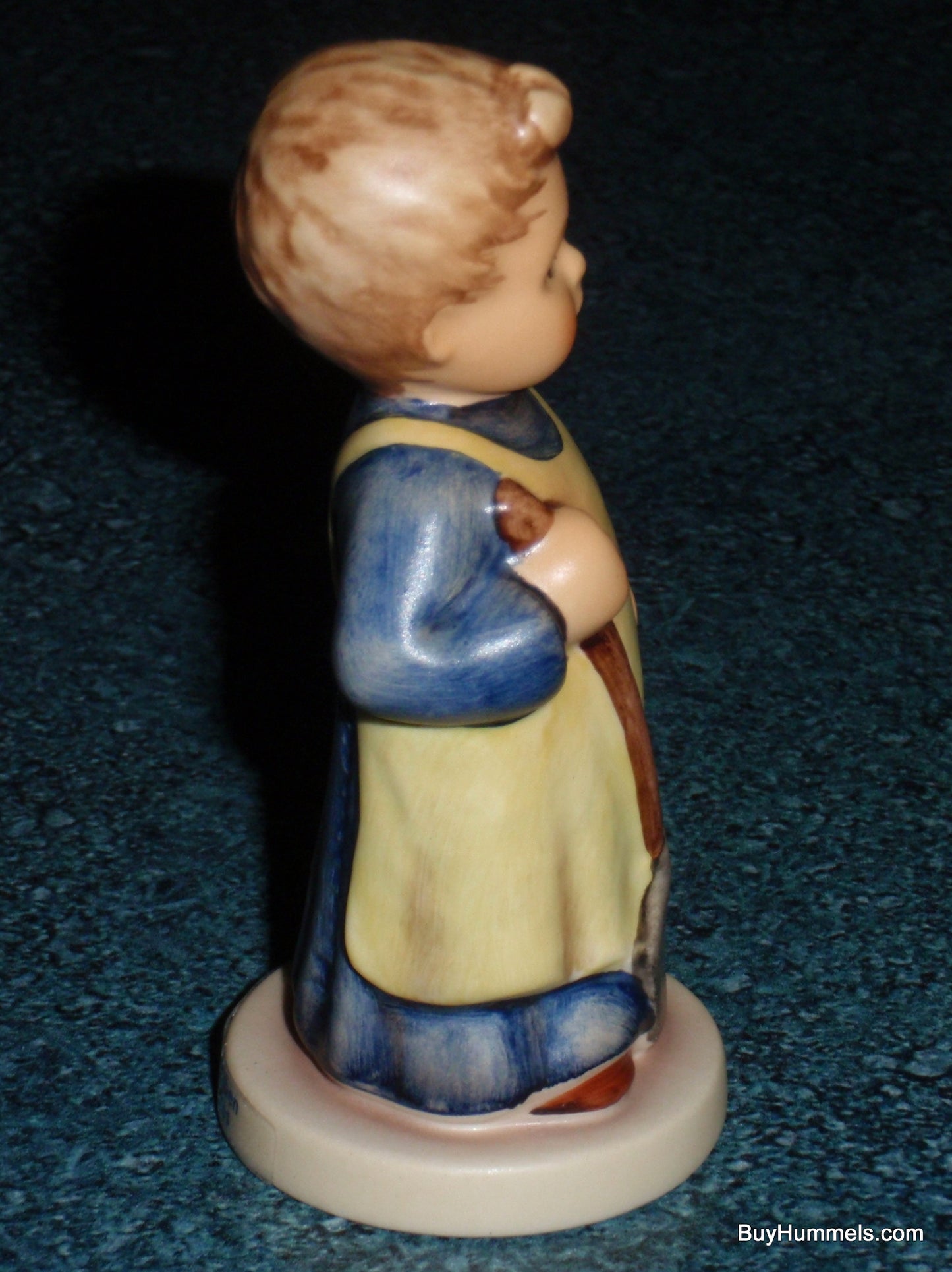 "Garden Treasures" Goebel Hummel Figurine #727 - SPRINGTIME GARDENER GIFT!