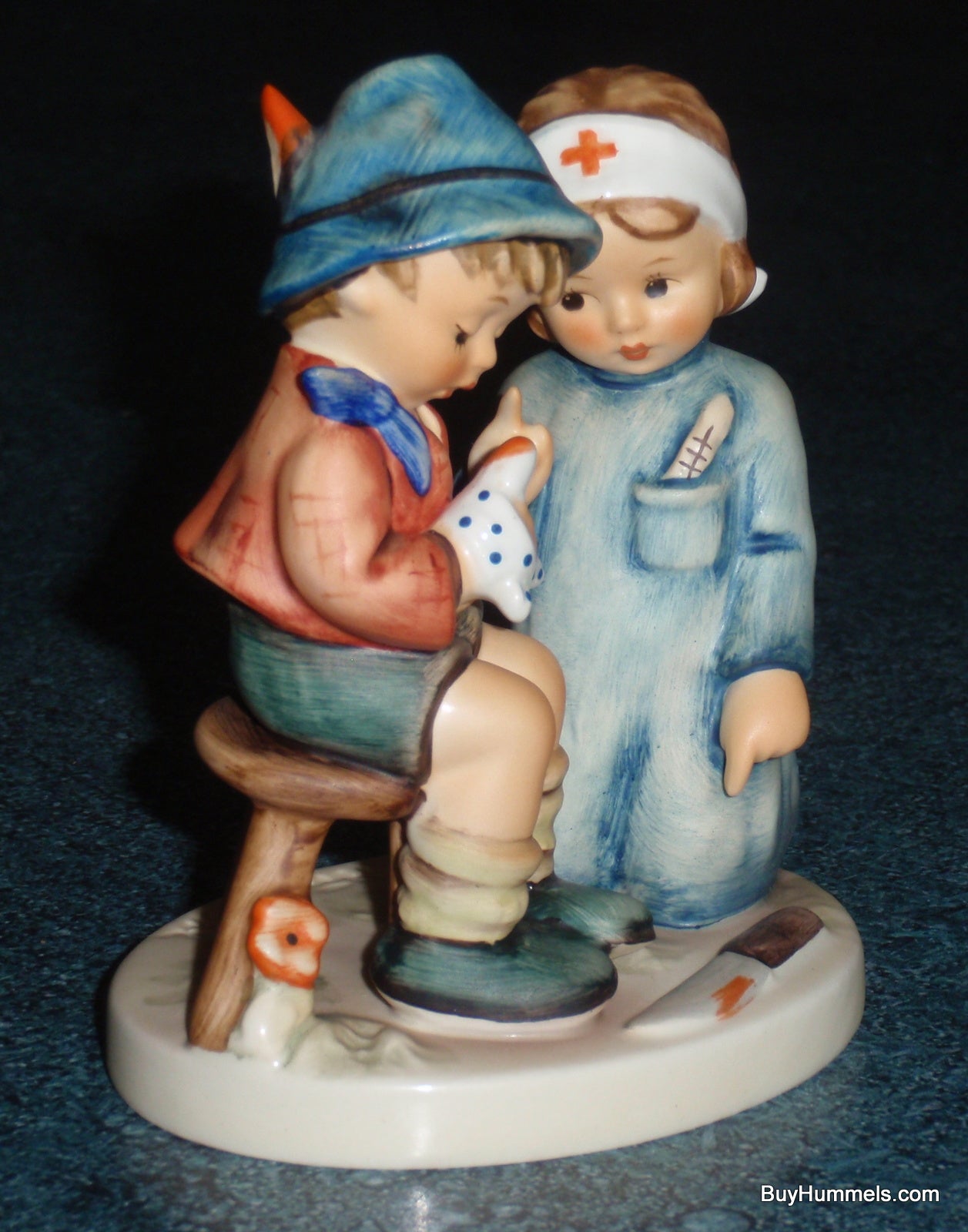 "LITTLE NURSE" Goebel Hummel Figurine #376 - Nurse Fixing A Boo Boo