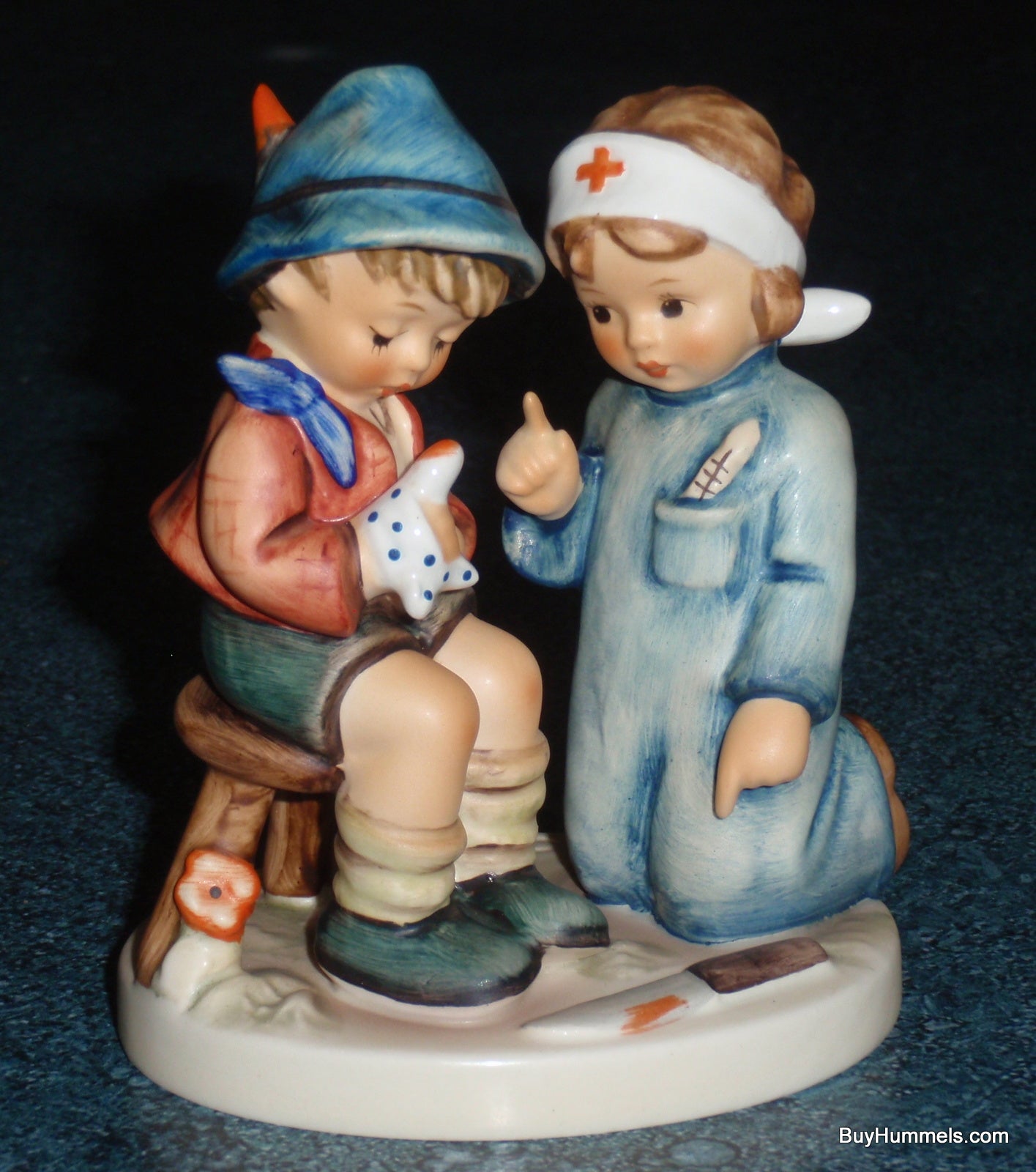 "LITTLE NURSE" Goebel Hummel Figurine #376 - Nurse Fixing A Boo Boo