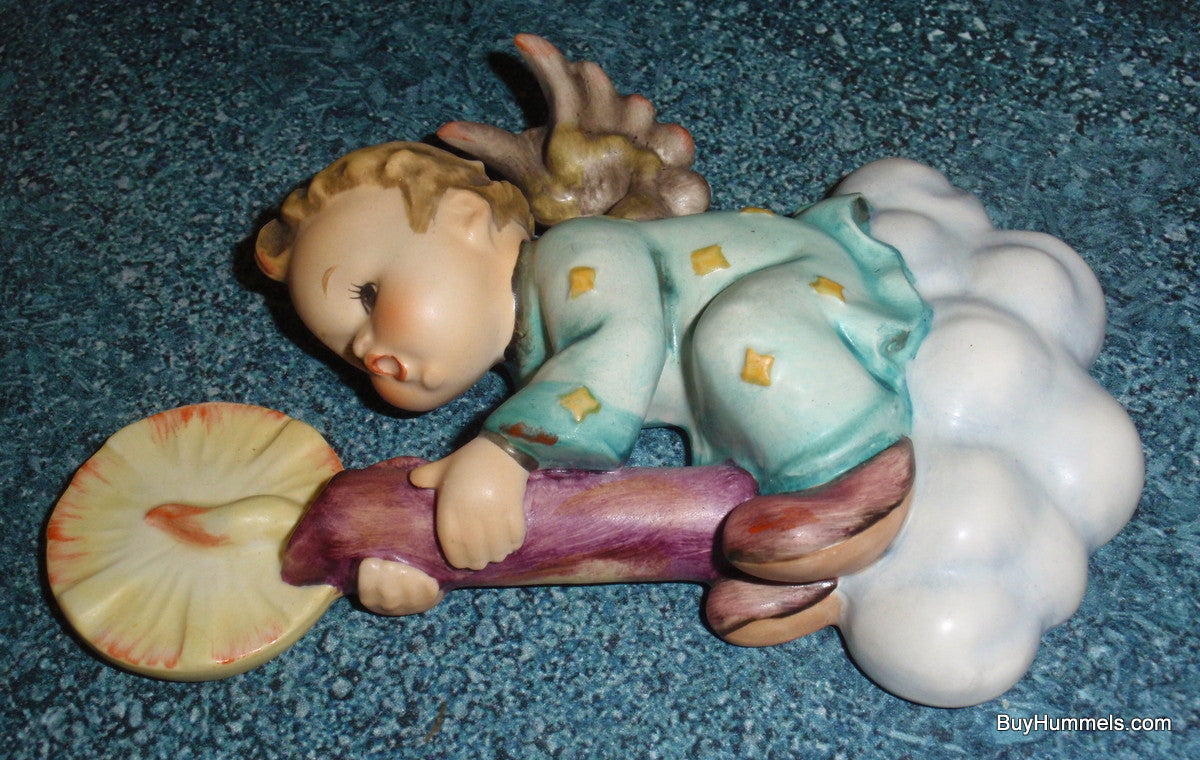 "Merry Christmas" Goebel Hummel Angel On Cloud Figurine #323