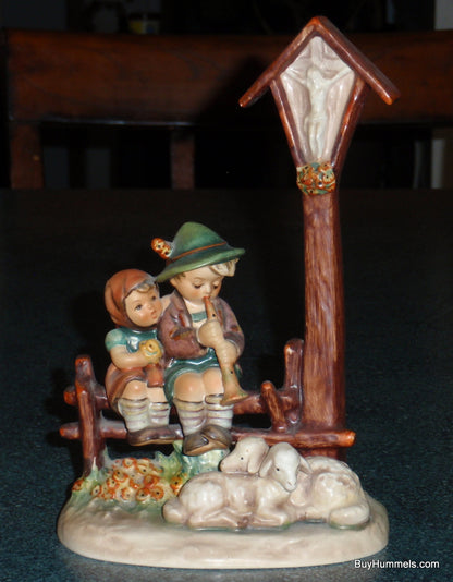 "Wayside Devotion" Goebel Hummel Figurine #28/II Jesus Shrine In The Woods